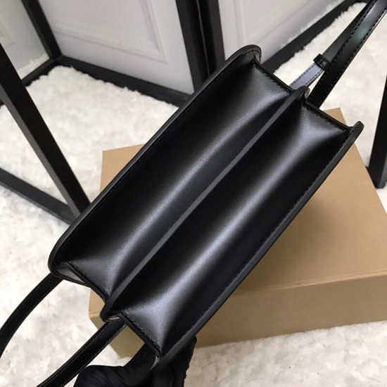 バーバリーバッグ細部ディテール